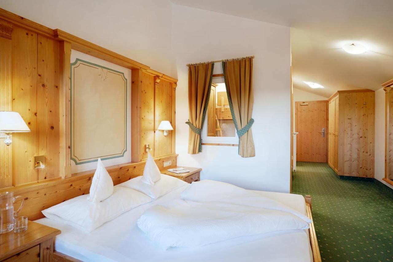 אוברג'ן Familienhotel Maria מראה חיצוני תמונה