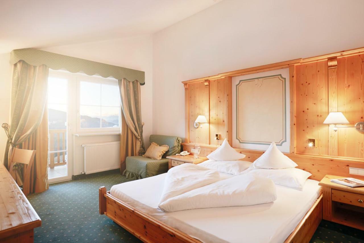 אוברג'ן Familienhotel Maria מראה חיצוני תמונה